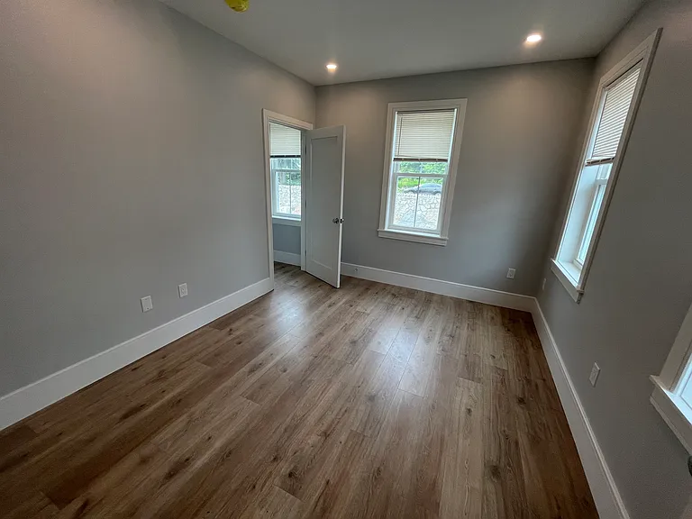 124 Kenrick St #5 — Photo 11