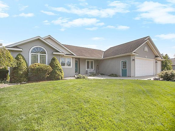 2nd image of 1736 Garden View Dr