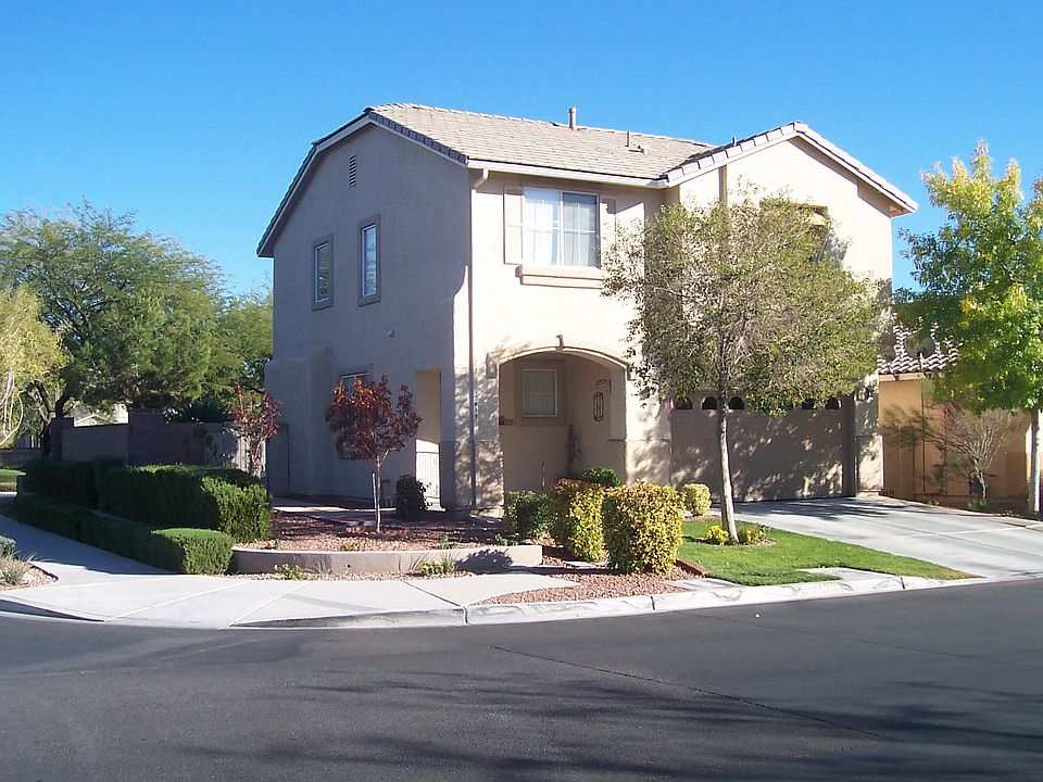2nd image of 2600 Spruce Creek Dr