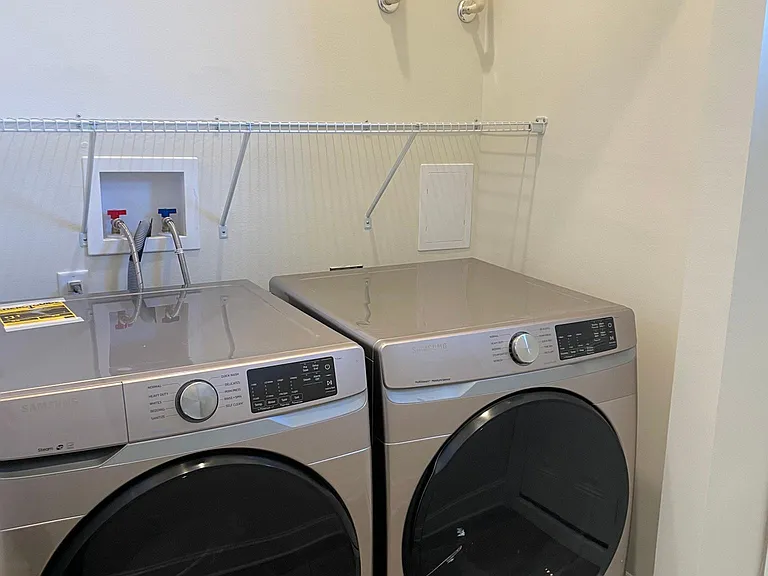 1322 W Main St #A — Photo 8