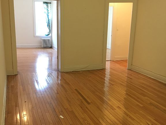 4th image of 4339 42nd St APT 1A