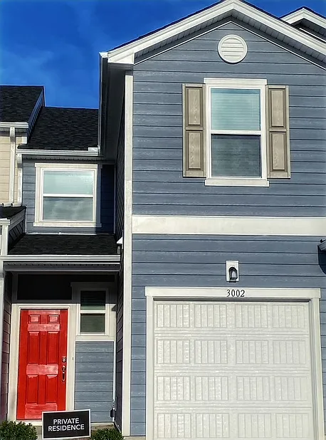 3 bed, 2.5 bath, 1359 sqft, $1,700 — Photo 4