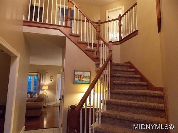 3rd image of 9197 Shelley Dr