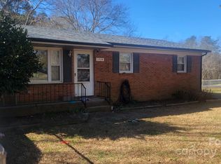 1724 Gilroy Rd, Iron Station, NC 28080