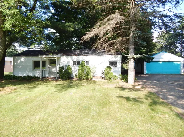 9314 Alpine Ave NW, Sparta, MI 49345
