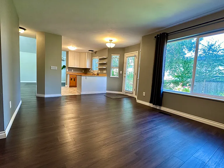760 Hunt Cir — Photo 13