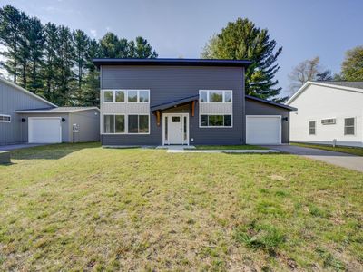 3892 Falling Leaf Trl, Traverse City, MI, 49686