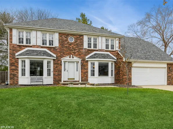 1112 56th St, West Des Moines, IA 50266