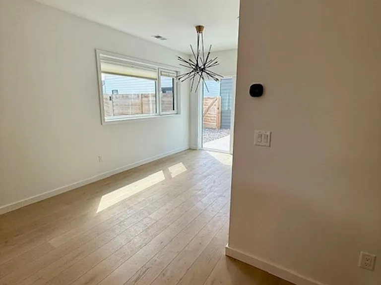 2957 S 27th Ave — Photo 15