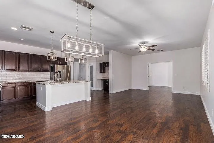 2466 E Katrina Trl — Photo 8