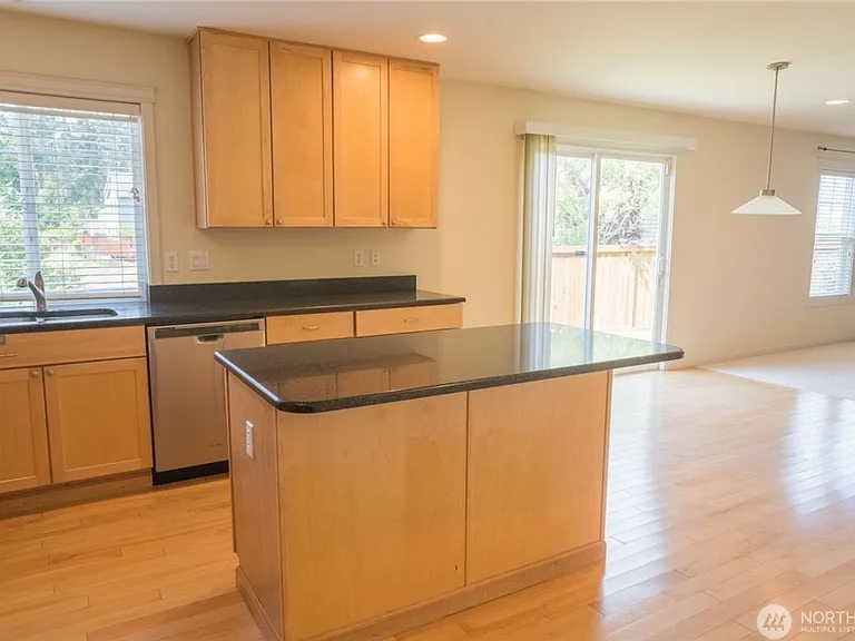22306 NE 100th Way — Photo 9