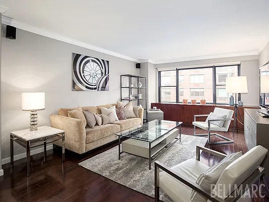 Sold by Bellmarc Realty | media 1