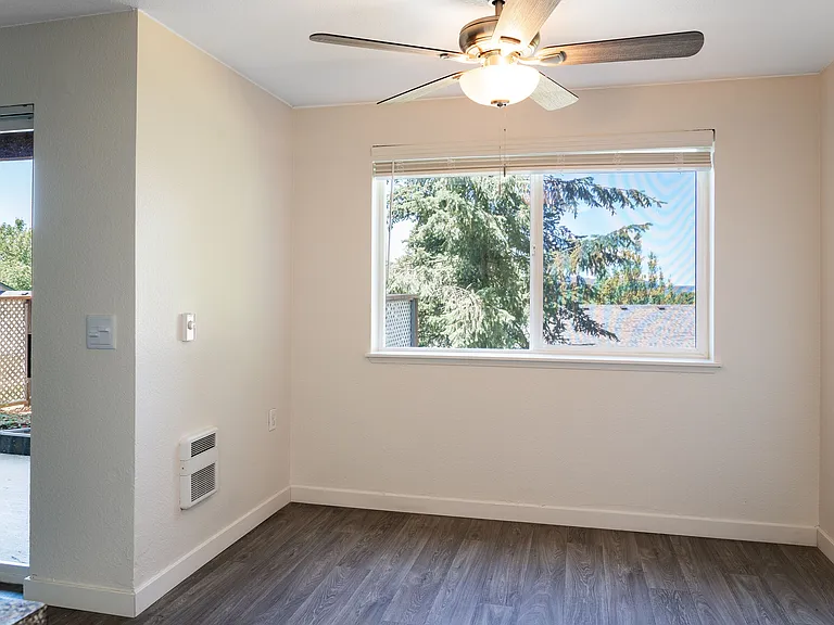 Living & Dining Area