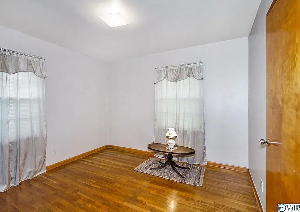 2nd image of 2622 Brookline Dr NW