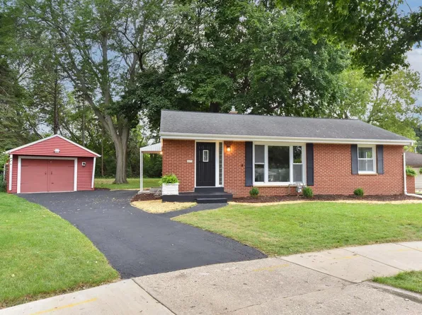 3675 S Taylor COURT, Milwaukee, WI 53207