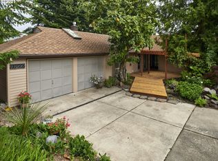 11900 SW Morning Hill Dr, Tigard, OR 97223