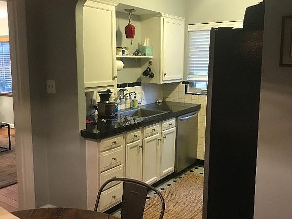 5th image of 3784 Hyde Park Ave APT 1