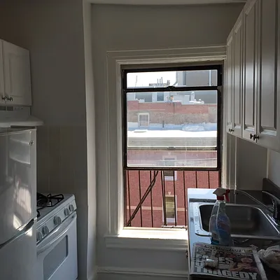 Rented by Proper Real Estate, LLC | media 29