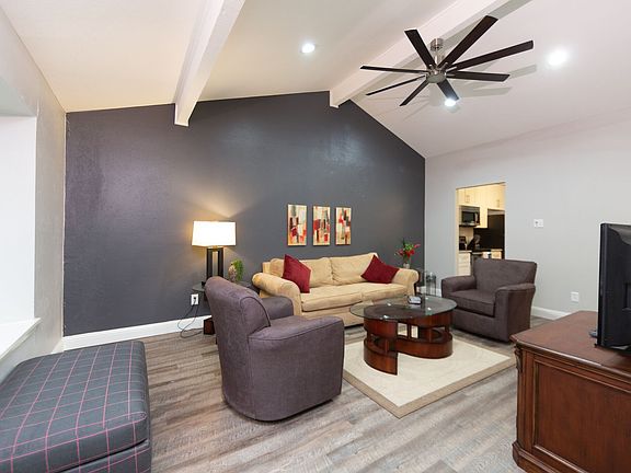 2nd image of 13741 Brookgreen Cir