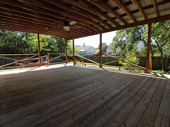 3rd image of 904 Rivergate Ct