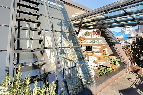 Sold by Brown Harris Stevens | media 9