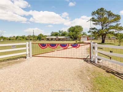 1050 County Road 411, Somerville, TX, 77879