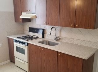 2411 29th St APT 1F, Astoria, NY 11102