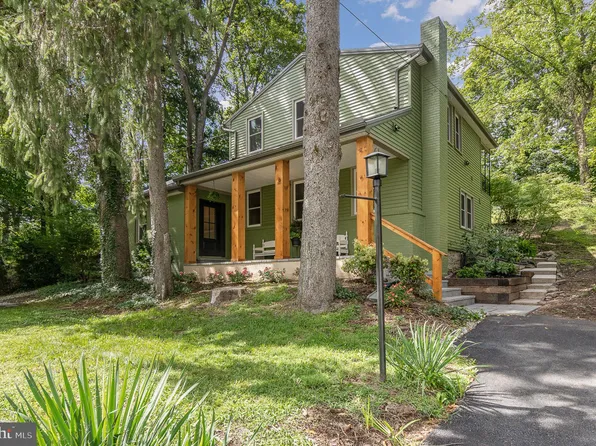 820 Clarks Valley Rd, Dauphin, PA 17018