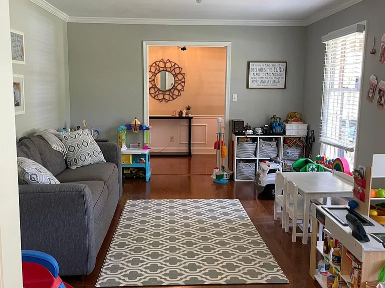 4050 Dresden Dr — Photo 16