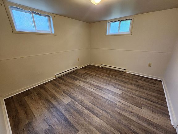 5th image of 205 Carbaugh Dr #3