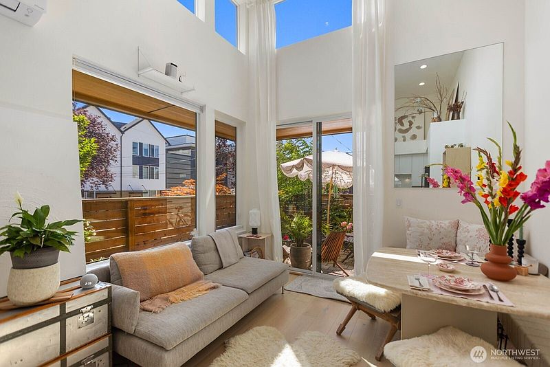 5th image of 916 NW 56th Street #G