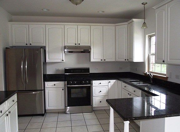 3rd image of 8211 W Rosebury Dr