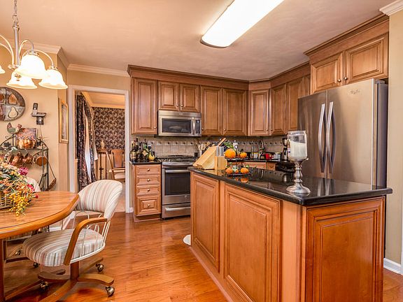 5th image of 4658 Whipplewood Ct