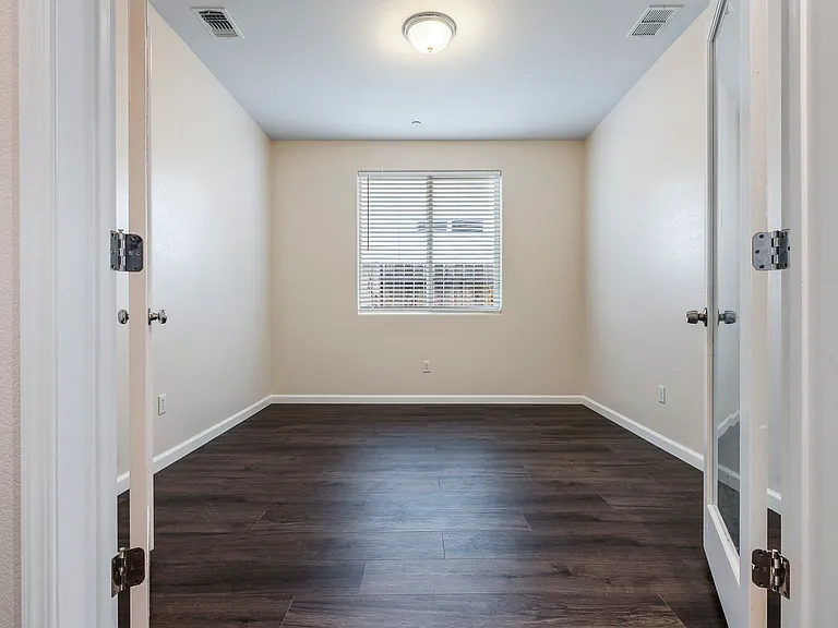 6441 W Santa Ana Ave — Photo 10