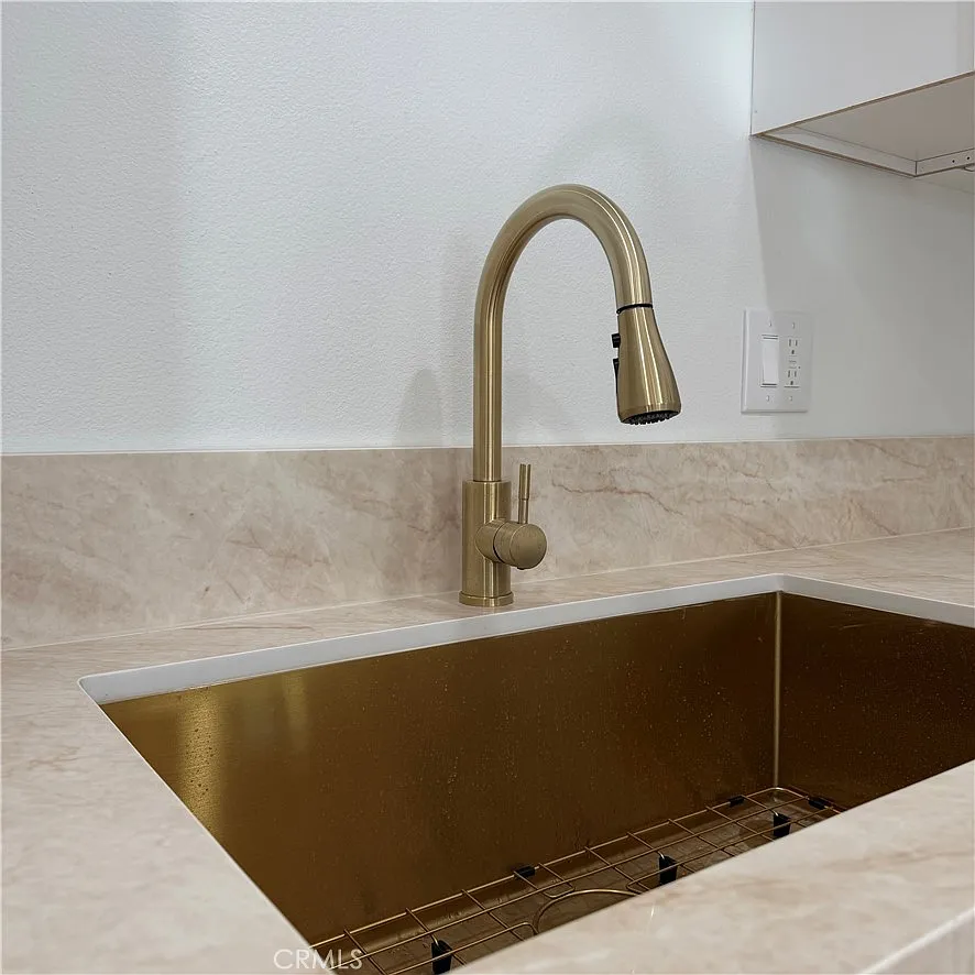 2 bed, 780 sqft, $2,800 — Photo 4
