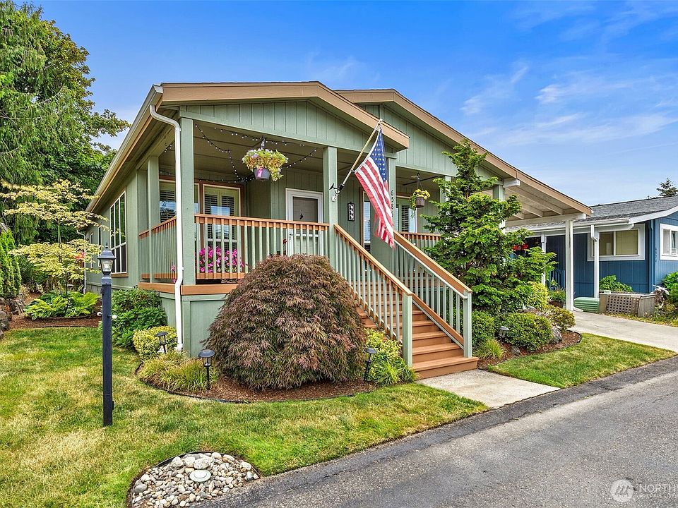 1st image of 6586 NE Aquarius Lane