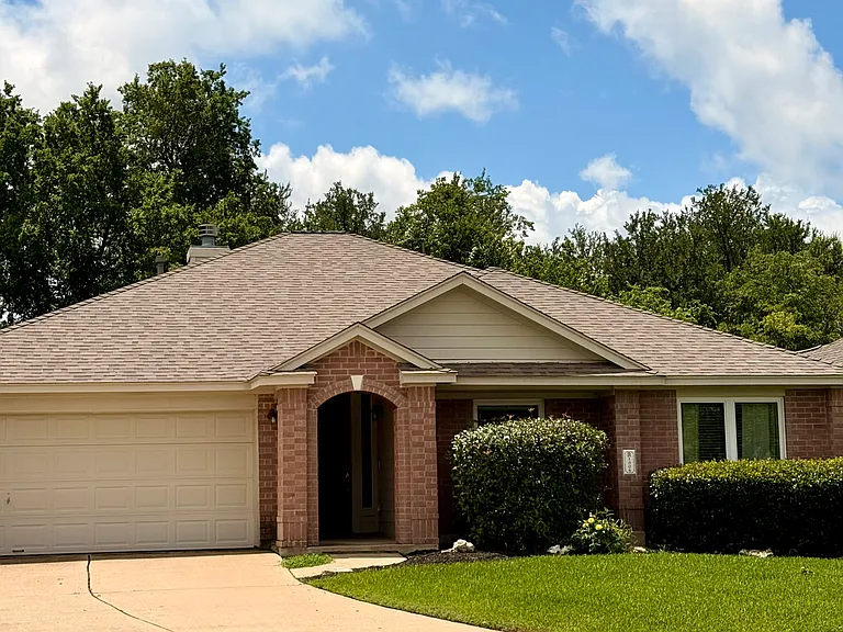 1006 Old Mill Rd — Photo 1