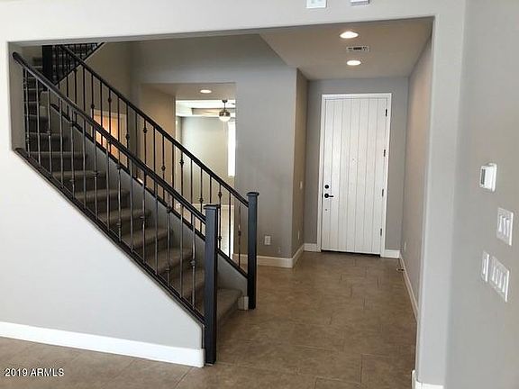 3rd image of 150 E Honeysuckle Pl