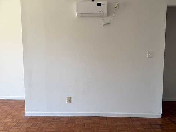 4th image of 3156 Richmond St Floor 2