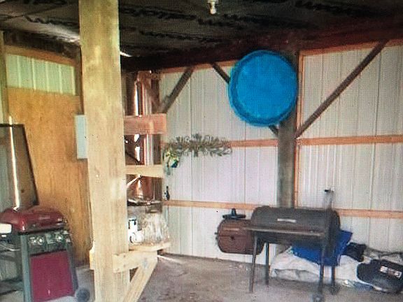 Enclosed garage/storage