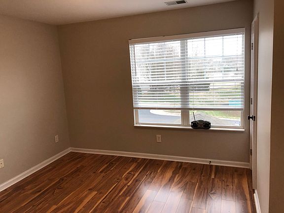 5th image of 686 Flintlock Ct