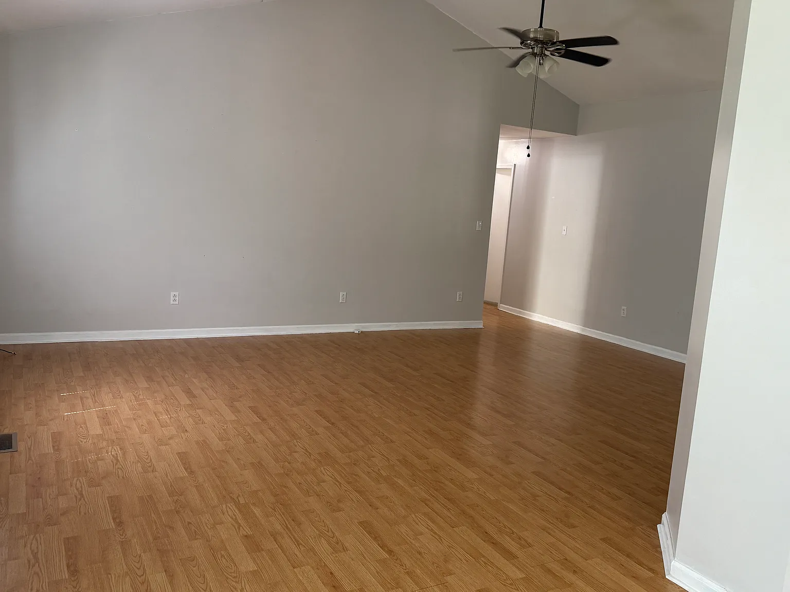 3 bed, 1536 sqft, $2,000 — Photo 4