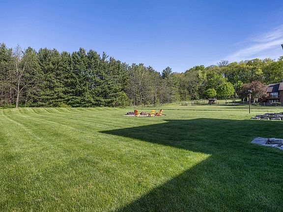 5th image of 4664 Stone Wood Dr