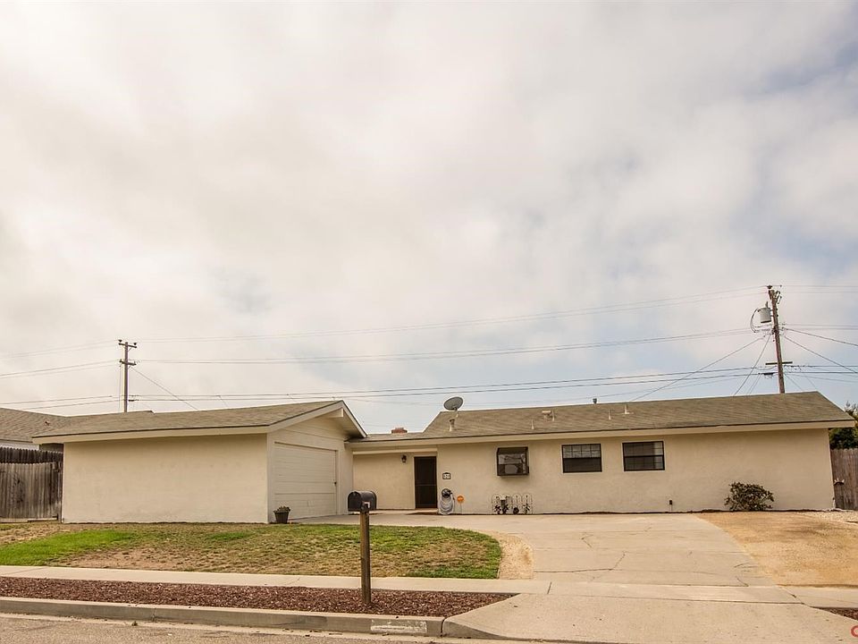 1st image of 520 Fair Oaks Dr