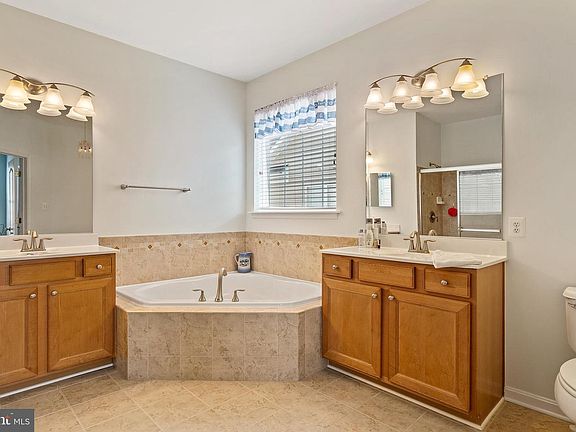2nd image of 17211 Shiraz Ln