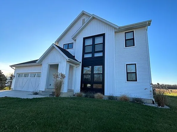 6623 N Luce Rd, Alma, MI 48801