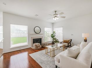 139 High Meadows Dr, Sugar Land, TX 77479
