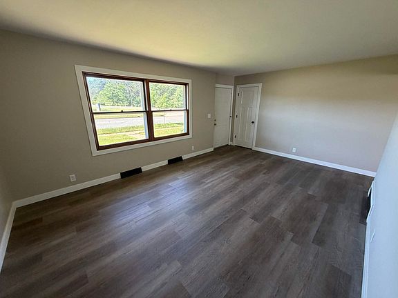 3rd image of 652 W Macarthur Ave #E50dd74aa
