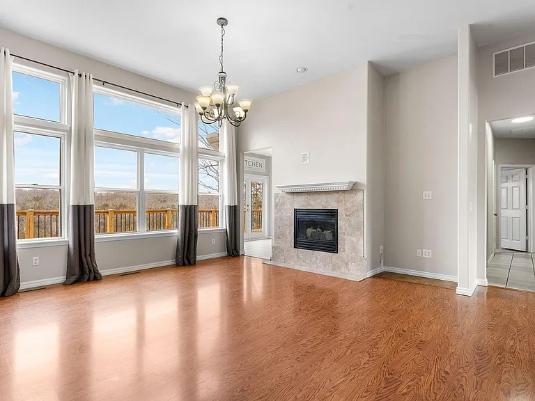 852 Silvercliff Way — Photo 19