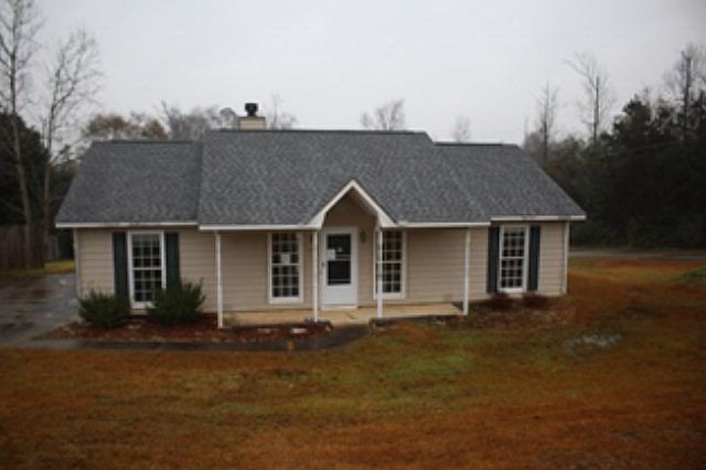 1st image of 659 Lee Road 213